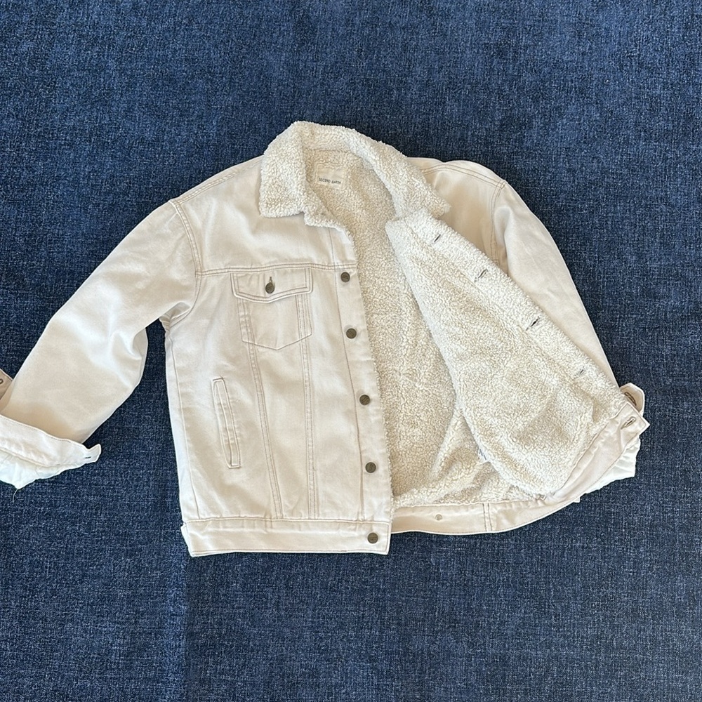 White Denim Jacket Second Earth - image 6